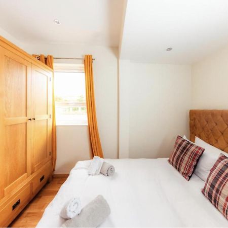 Luxury Cottage With Stunning Views Near Fairy Pools - School House 3 Carbost  Exterior photo