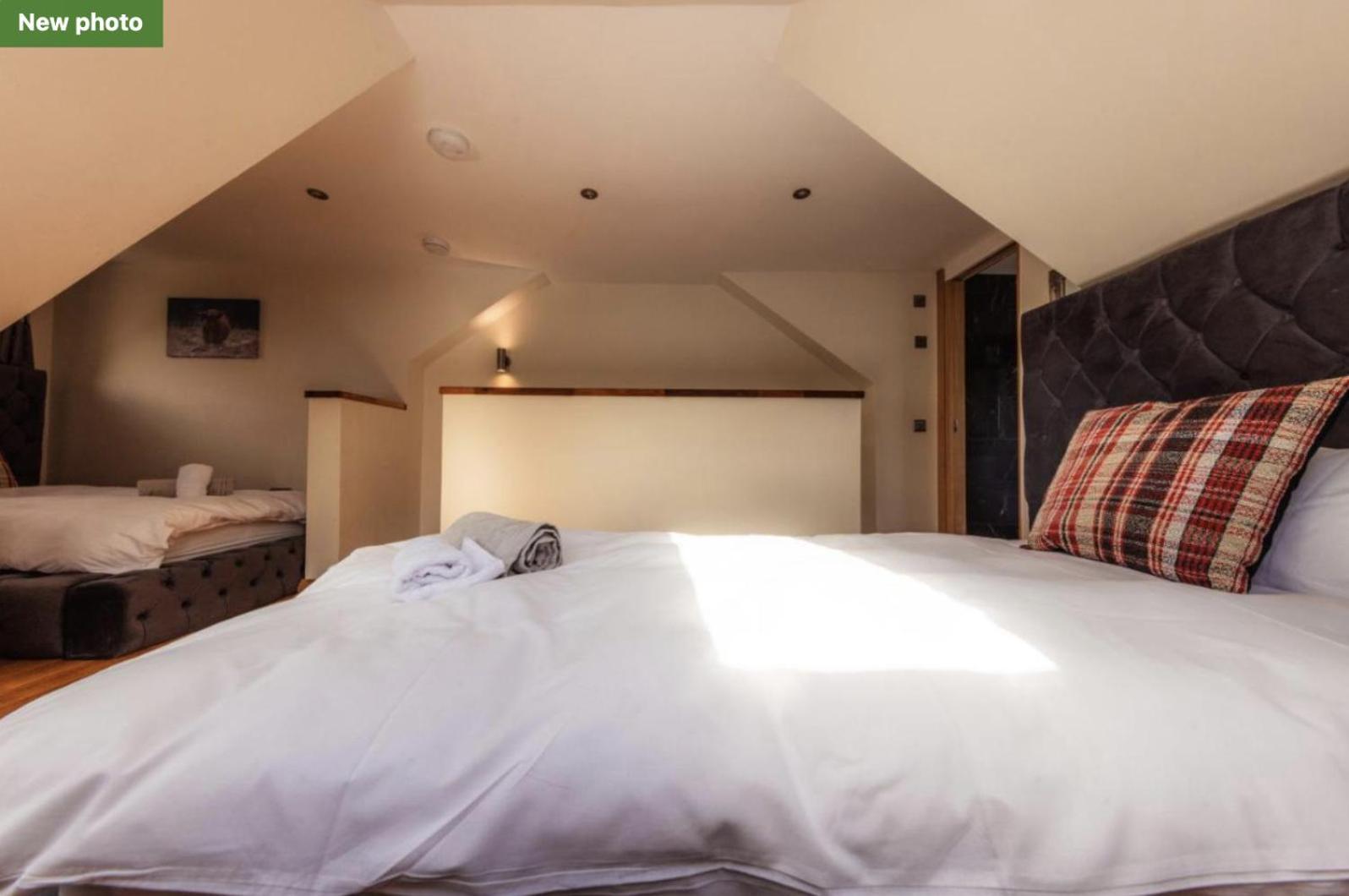 Luxury Cottage With Stunning Views Near Fairy Pools - School House 3 Carbost  Exterior photo