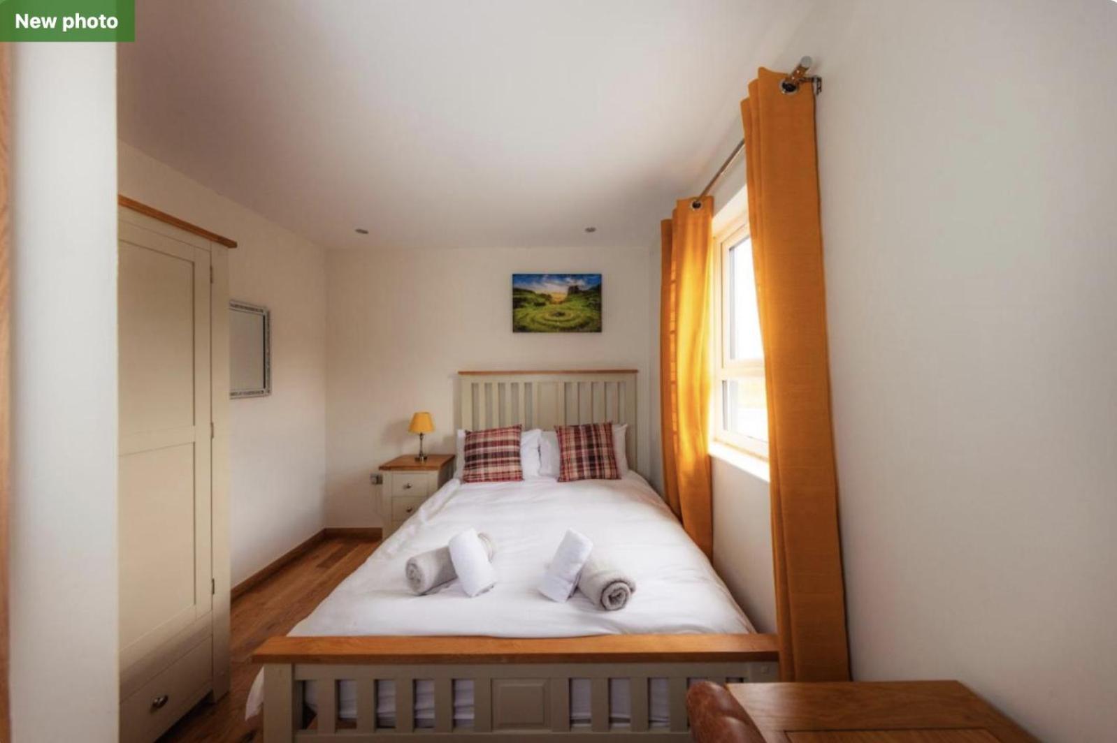 Luxury Cottage With Stunning Views Near Fairy Pools - School House 3 Carbost  Exterior photo